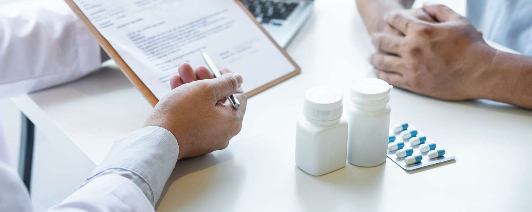 La importancia de revisar la medicación periódicamente en enfermedades crónicas